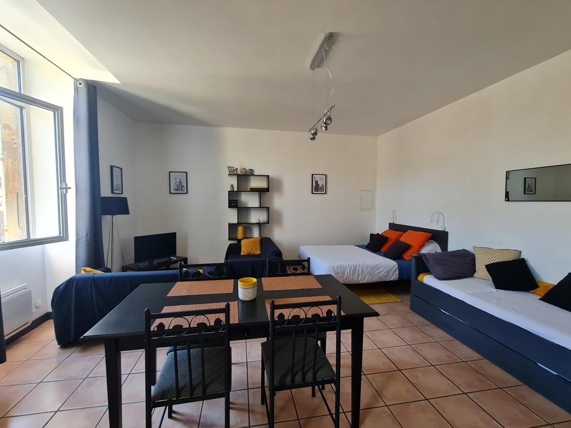 Le Prieure - Studios Jusqu'A 4 Personnes Villeneuve-lès-Béziers Exteriör bild